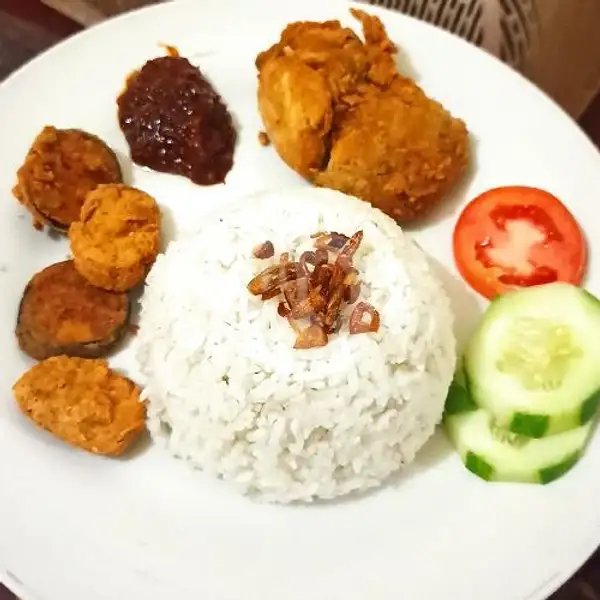 Nasi Ayam Geprek Sambal Mercon | Dapur Maryam, Timur