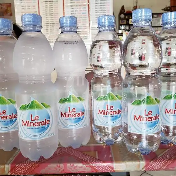 Air Mineral Botol / Mineral Water In Bottle | Pangsit Mie Sulawesi, Wajo