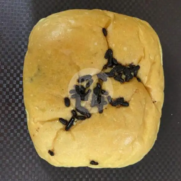 Roti Coklat Keju | Djieseng Coffee And Toast
