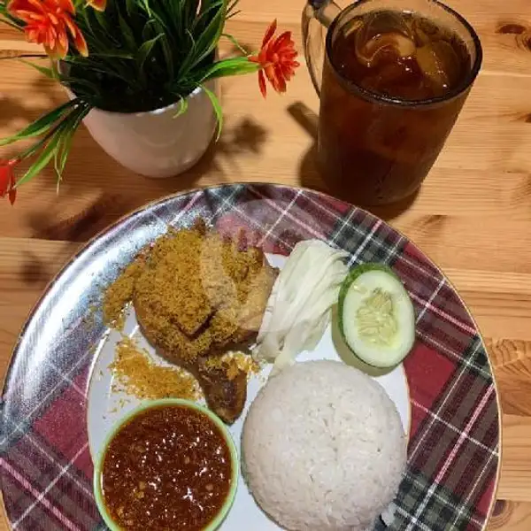 Ayam Goreng Nasi+es Teh | Bangka Jaya, Pulau Ambon