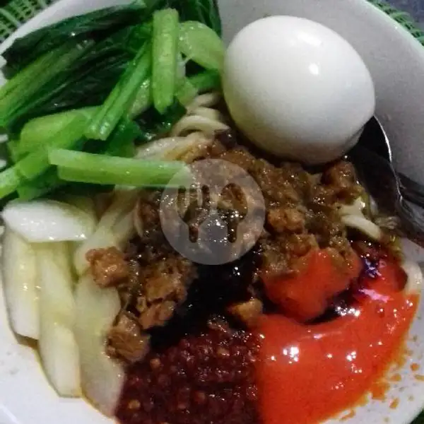 Mie Ayam Telur  Free 1pc Pangsit Ayam Rebus Porsi Kecil Thinwall | Bakmie Istiqomah, Denpasar