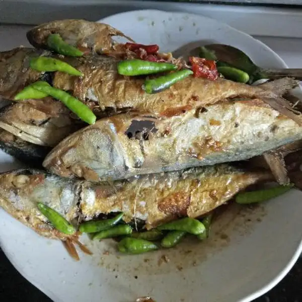 Nasi Ikan Peda Kecap Cabe 2sayur | Warung Pak Kumis Mangga Besar 13, Sawah Besar