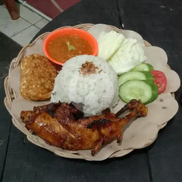Ayam Pejantan Bakar + Nasi + Sambel warung Cinta | Waroeng Makan Cinta, Gumilir