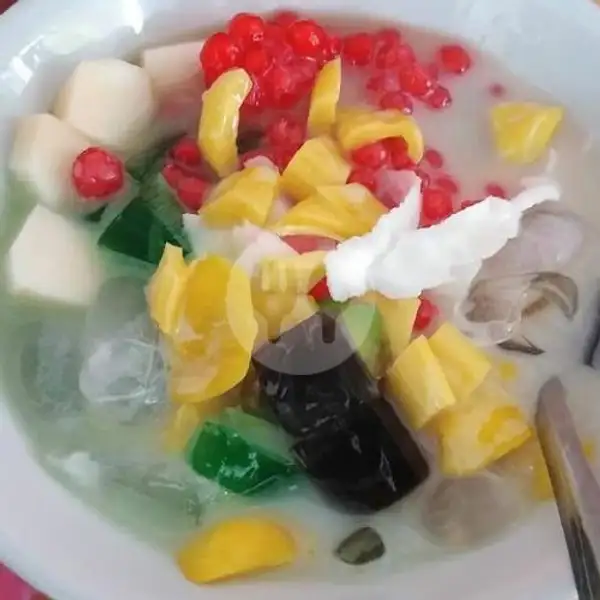 Es Campur | Lontong Padang & Kuliner Minang Ummi Rayya, Bojong Kaler