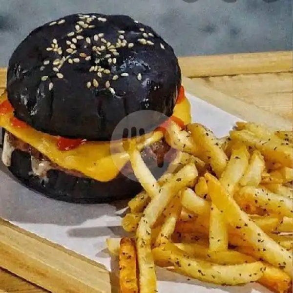 Burger Black + Cheese + French Fries | Angkringan Zaid