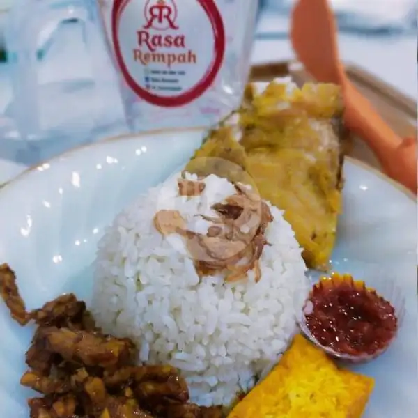 Paket Nasi Ayam + Es Teh | Rasa Rempah, Tamalanrea