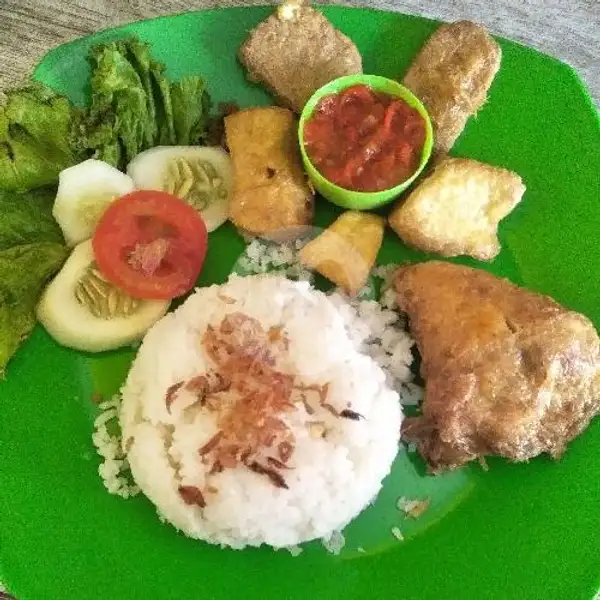 Nasi Lado Ayam Selimut | Warung Kopi TM, Padang Barat