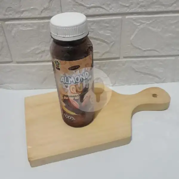 Almond Milk Chocolate | Ochie Snack, Kebon Jeruk