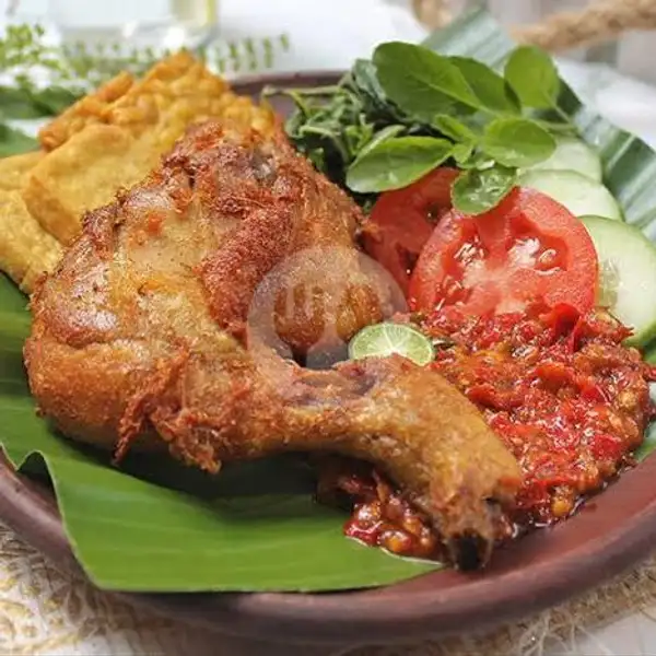 Paket Lestari 1 | Lalapan dan Seafood Lestari, Padangsambian Klod