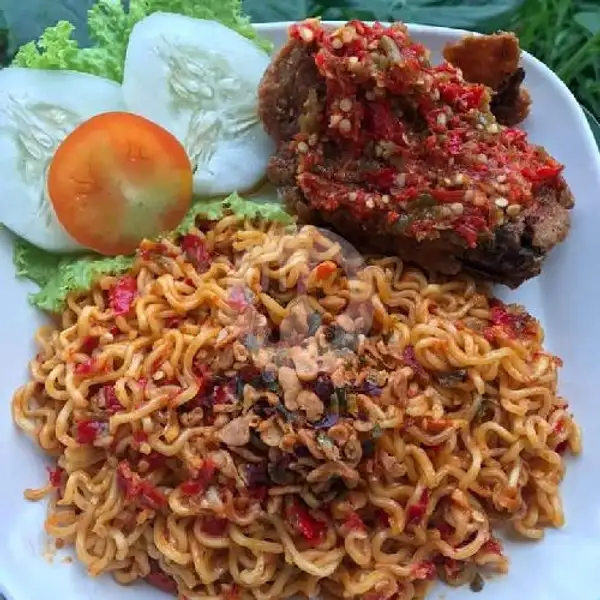 Indomie Goreng Balado+ayam | Pangsit Viral Juanda