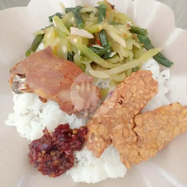 Nasi Ayam Goreng | Warung Nasi Pedas Bu Eko Solo, Denpasar