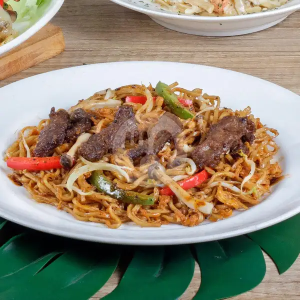 Fried Noodle with Blackpepper Beef | Happy Day, Juanda