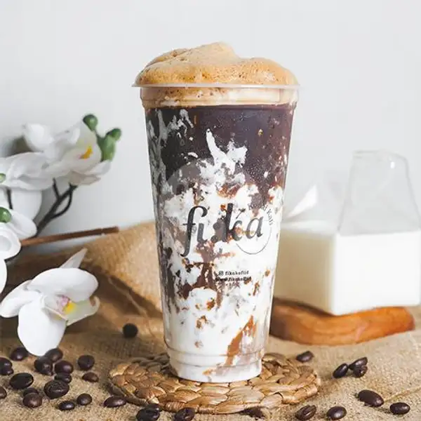 Royal Coconut Iced Coffee (L) | Fika Coffee - Kopi Gula Aren Kekinian, Tunjungan Plaza