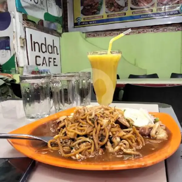 Mie Aceh Cumi+Juice Kuini/ Manis Dingin | Mie Aceh Indah Cafe, Deli Tua