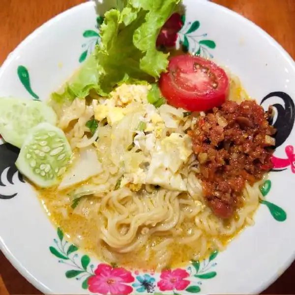 Indomie Telor | Hot Chicken Dinner, Pekanbaru
