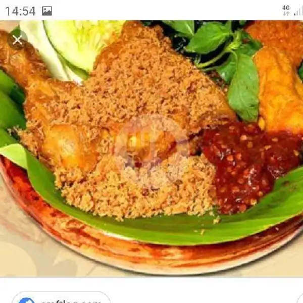 Ayam Kampung Sambel Pencit + Terong + Nasi + Air  Gelas | Warung Azril (Bebek Sinjay), Klojen