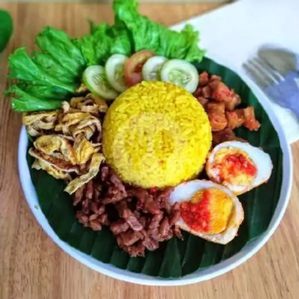 Nasi Kuning Telur Balado | Lontong Kari Kari Ayam, Puri Asih