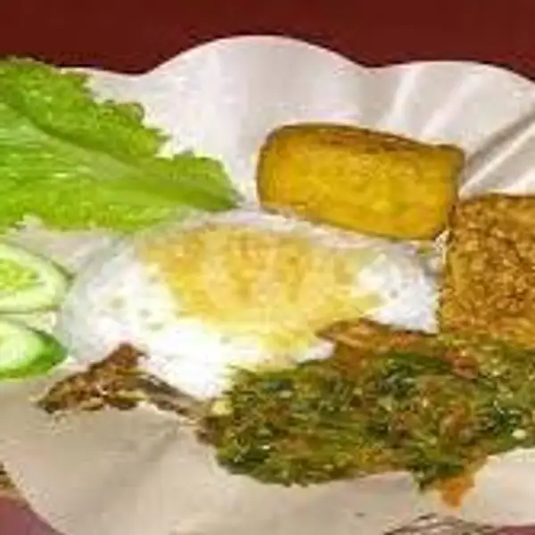 Nasi Telur Tahu Tempe Lombok Ijo | Kedai Yami Yami