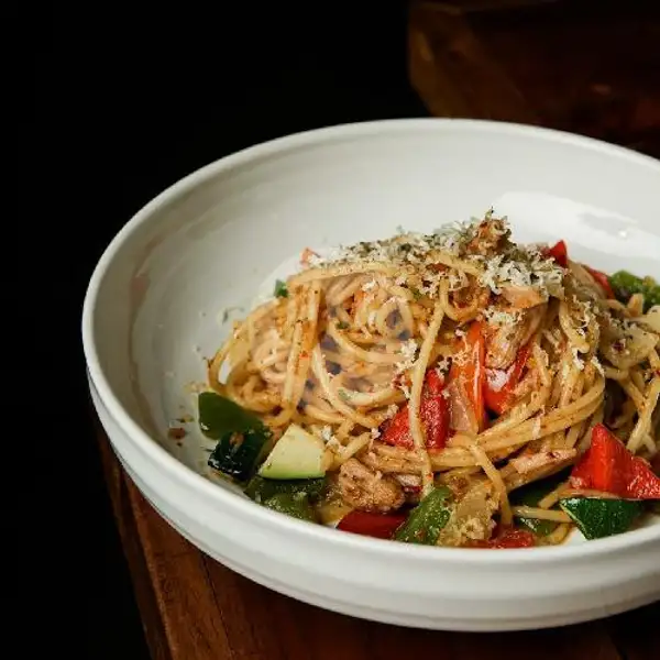 Spaghetti Aglio Olio Tuna And Dry Chilli | Fish-Box, ITB