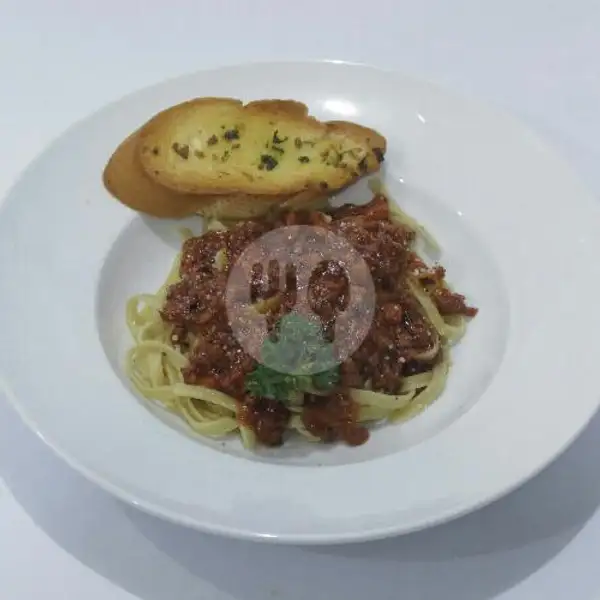 Bolognese (Spaghetti, Fettucini, Penne) | Petik Merah Cafe & Roastery, Depok