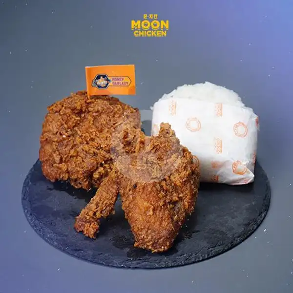 2 Pcs Moon Fried Chicken Rice Set | Moon Chicken by Hangry, Cikini