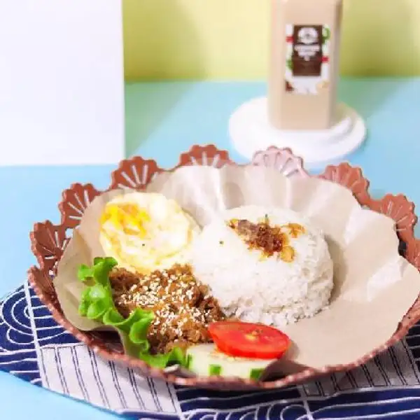 Nasi Beef Belly Blackpaper + Telur Ceplok | Coffee Beat, Wijaya Kusuma