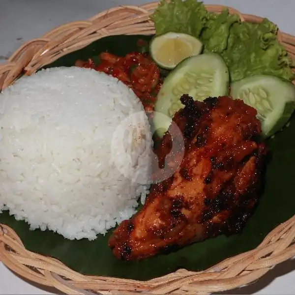 Ayam Bakar Taliwang + Nasi | Ayam Geprek Meleleh, Muka Kuning