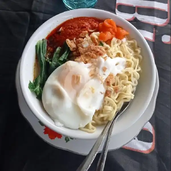 Mie Rebus Spesial | Warung Dollar Nasi Goreng Pical Ayam, Jl. Raya Siteba No. 7 Padang