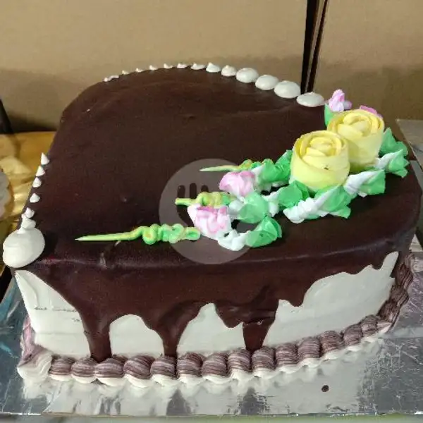 Kue Ulang Tahun COKLAT SIRAM LOVE ukuran 24 Bonus Perlengkapan | KUE ULANG TAHUN MARWAH