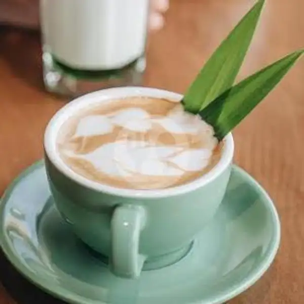 Pandan Latte | Petik Merah Cafe & Roastery, Depok