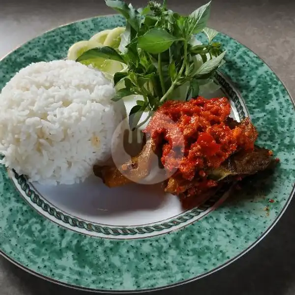 Paket Paha Ayam goreng Geprek Lengkap | Bebek Sambel Ijo Tangkot X Warkop Katakata, Jl. Mochamed Yamin