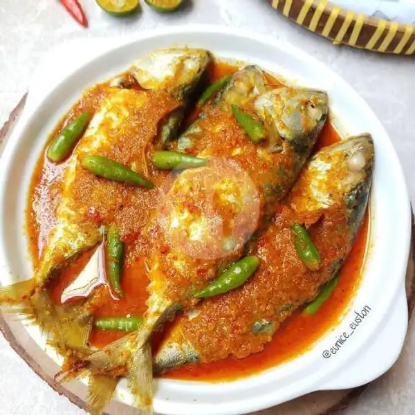 ikan rica2 kunyit +nasi | Ayam Goreng Kalasan, Panbil Mall