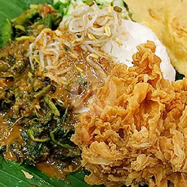 Nasi Pecel Ayam Crispy + Es Teh | Warung Nasi Madu Wangi, Sumbersari