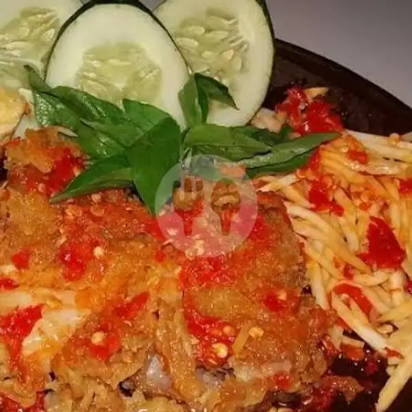 Nasi + Ayam Goreng Sambel Mentah Jeruk | Resto A2, Manyar Sabrangan 9