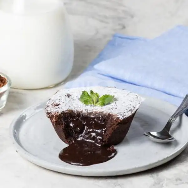Warm Chocolate Muffin | Coffee Bean & Tea Leaf, Grand Indonesia