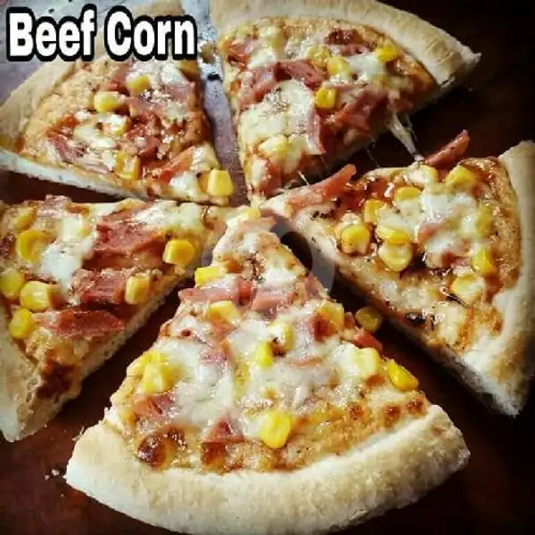 Beef Corn (medium) | R&T Pizza, Serang