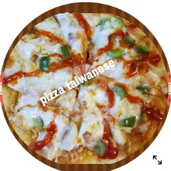 Pizza Taiwanese: Size: 24: Free Minuman Dingin/Soda | Sari Pizza