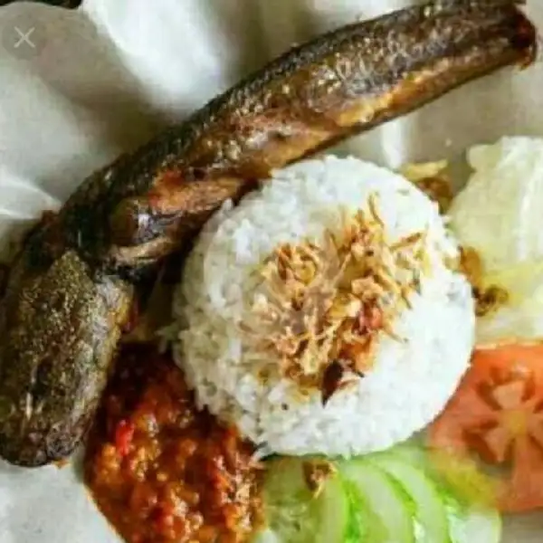 Nasi Lele Goreng Sambal Lalap Free Es Teh Ori | Ayam Kremes Dan Lele Kremes Khansa, Sekip Jaya