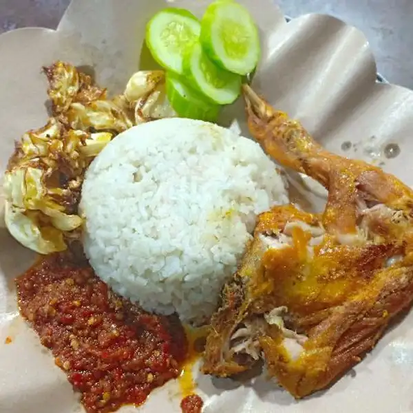 Nasi Uduk Ayam Geprek Paha Sambel Merah | Nasi Goreng Aceh 21, Kebon Kacang