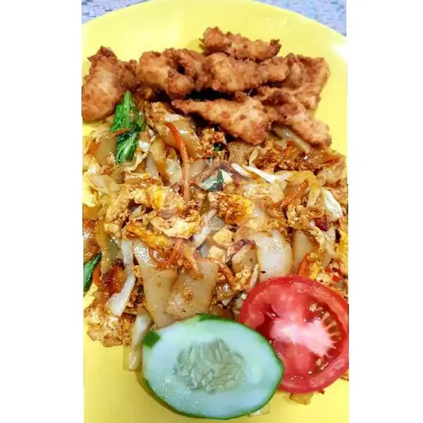 Kwetiaw Goreng Ayam Crispy | Kedai Momo, Kampung Bintang
