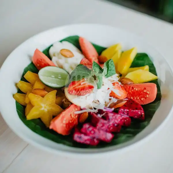 The Ultimate Organic Fruit Salad | Bali Buda, Renon