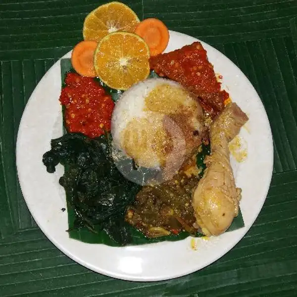 Paket Nasi Ayam Rendang | Warung Inang Masakan Padang, Tukad Banyusari