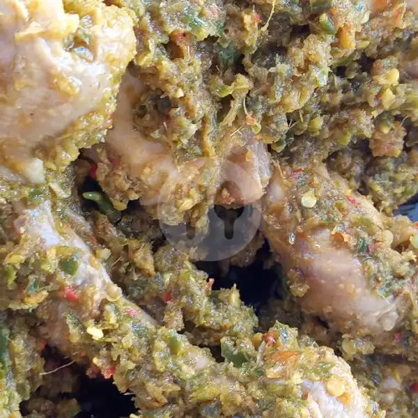 Ayam Masak Cabe Ijo | Warung Nasi Kuning Pondok Lestari, Ciledug