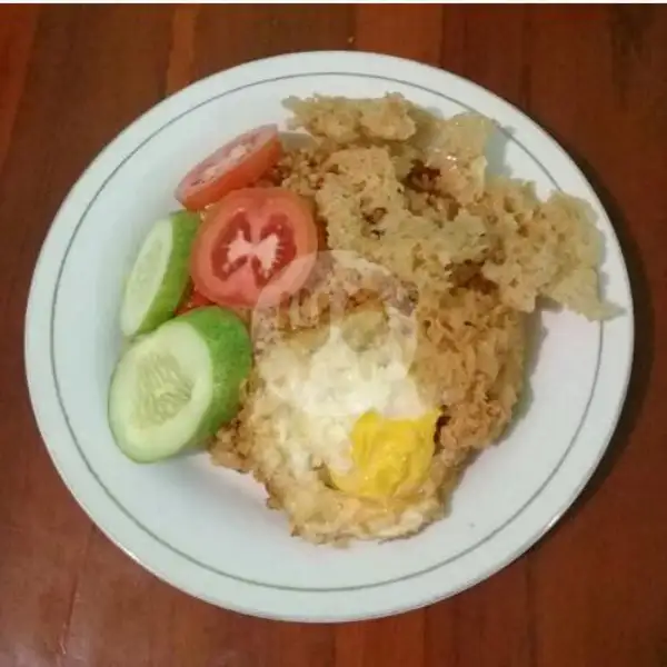 Nasi Goreng Kremes + Telur Ceplok + Es Teh | Ayam Kremes Cendrawasih, Caturtunggal