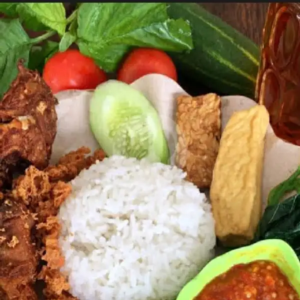 Paket Nasi Tempong Lele Lengkap + Es Teh | Sup Iga J-J, Denpasar Utara