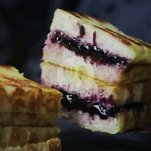 Strawberry + Blueberry | Roti Bakar Khas Bandung 57
