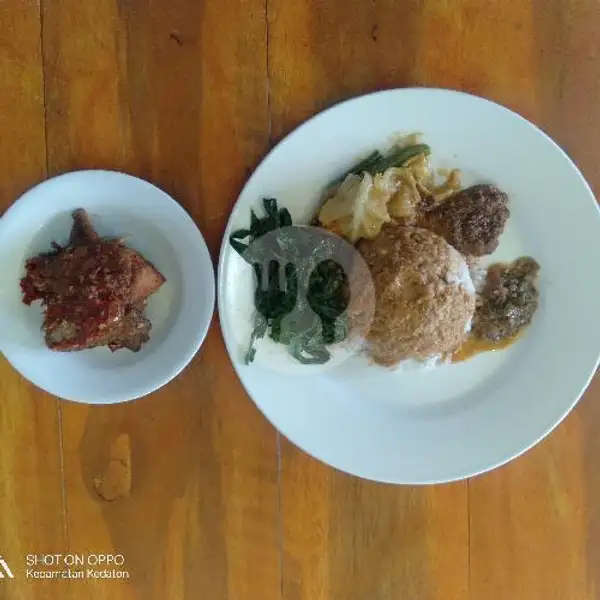 Nasi Ayam Sambel | RM Kurnia Jaya 2 Masakan Padang, Kayu Manis