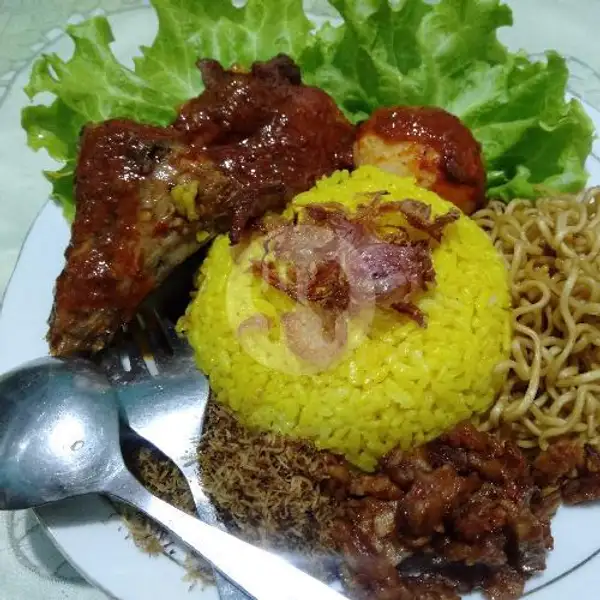 Nasi Kuning Ikan + Ayam | Warung Mama Okta, Wijaya Kusuma