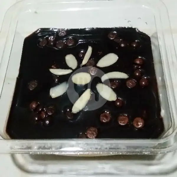 Chocochip Dessertbox 350ml | Kendra Catering & Cake, Yos Sudarso