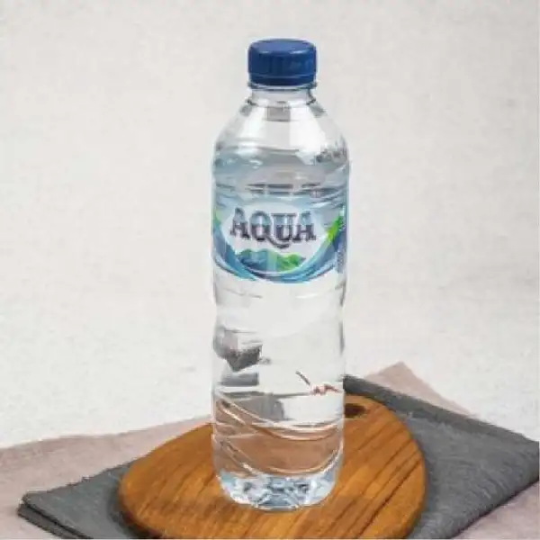 Air Mineral Aqua Tanggung 600ml | Rembulan Kitchen